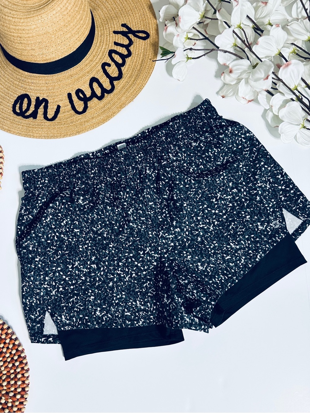 RBX Black Gray White Print Athletic Shorts Size M 2-in-1 Lined Running Shorts